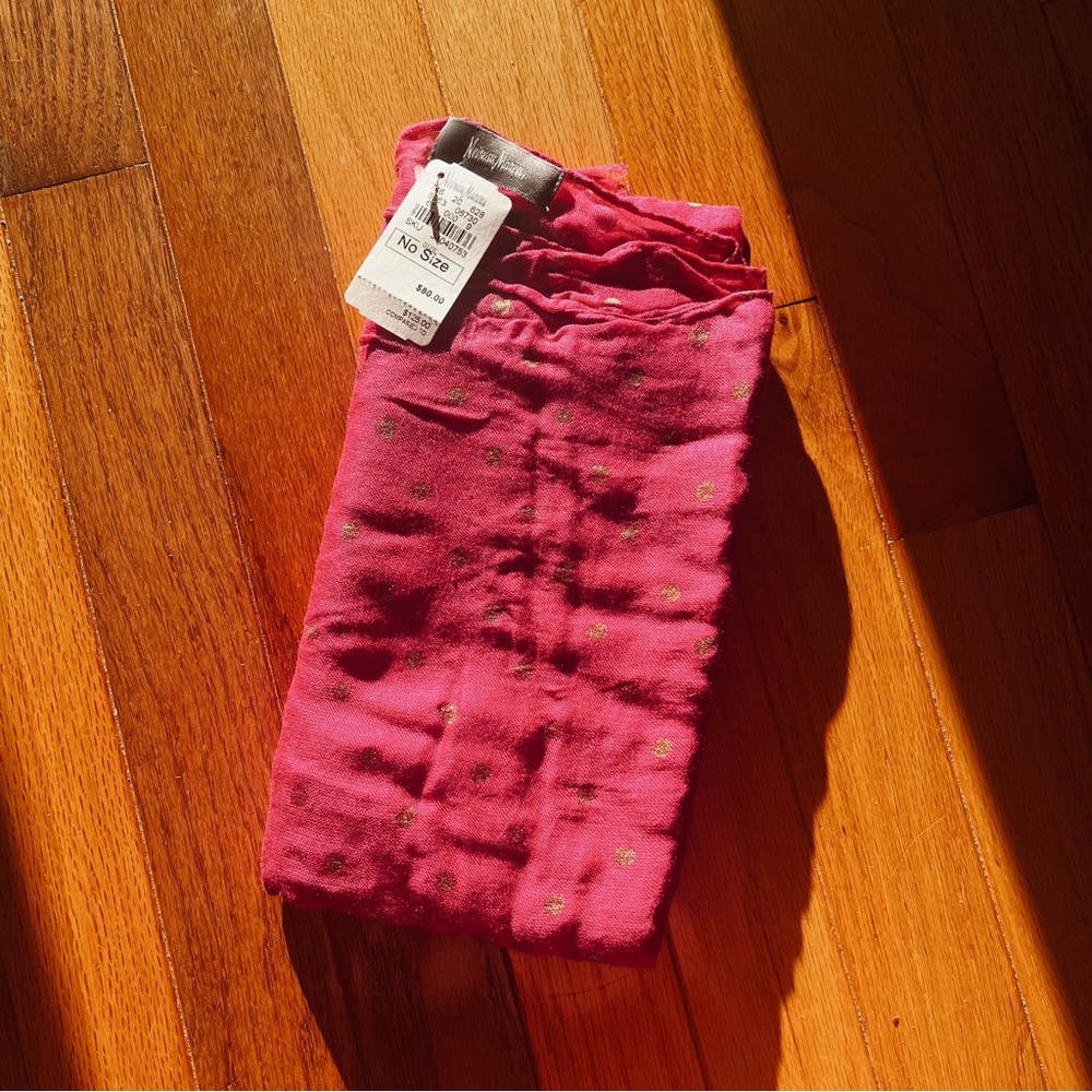 hot pink & gold pashmina NWT 💖